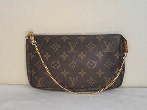 Louis Vuitton Monogram Pochette Accessoires Vintage LV AR1907 Shoulder Bag